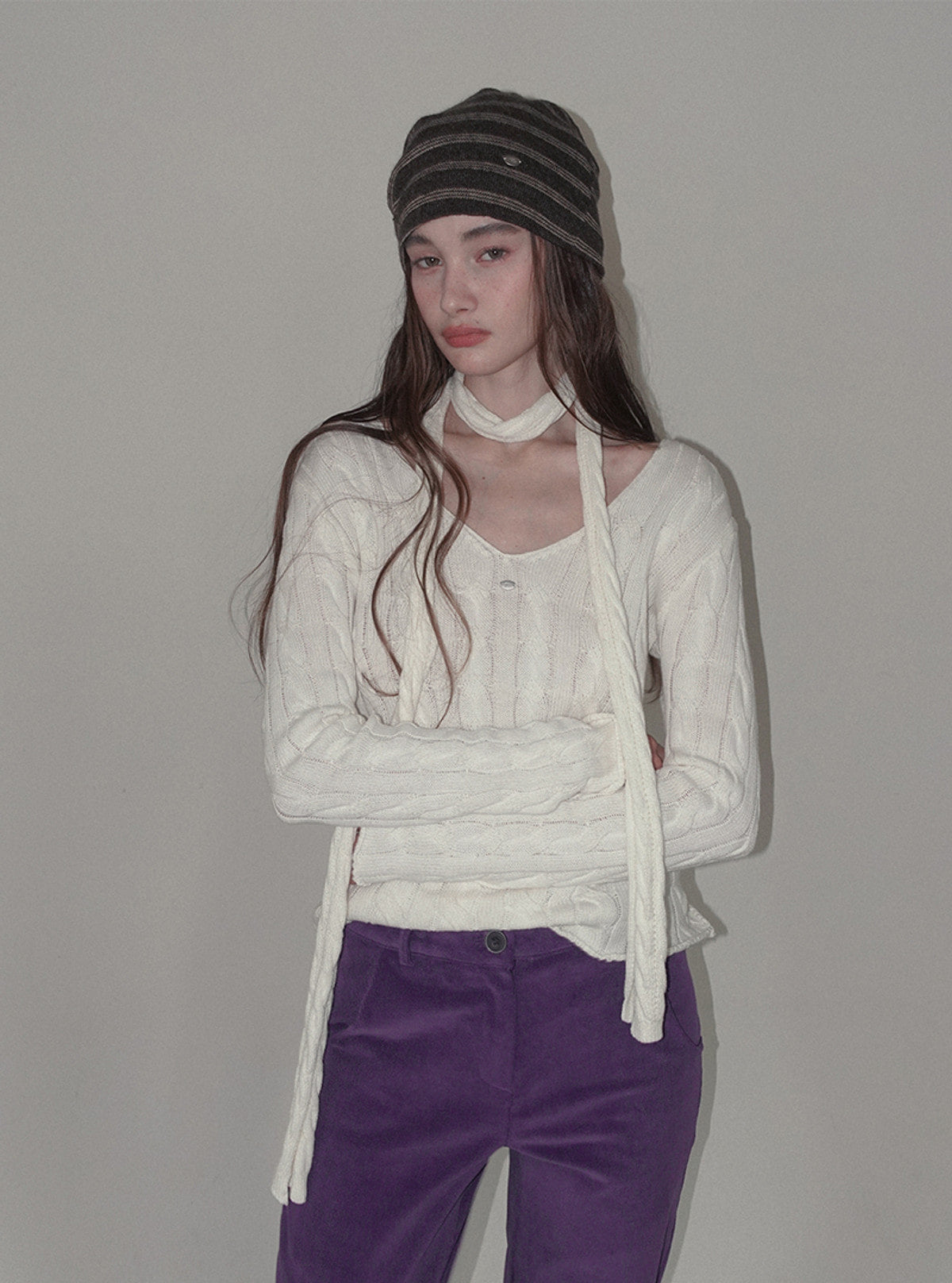 Sion cable V-neck long sleeve knit (muffler set) | View 14