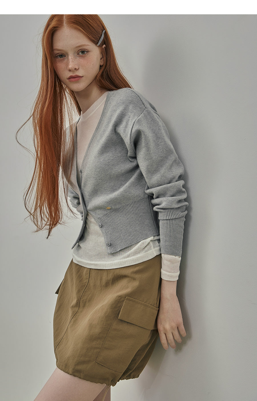【TWEE】Anu Lovely Cardigan Basique à Col V