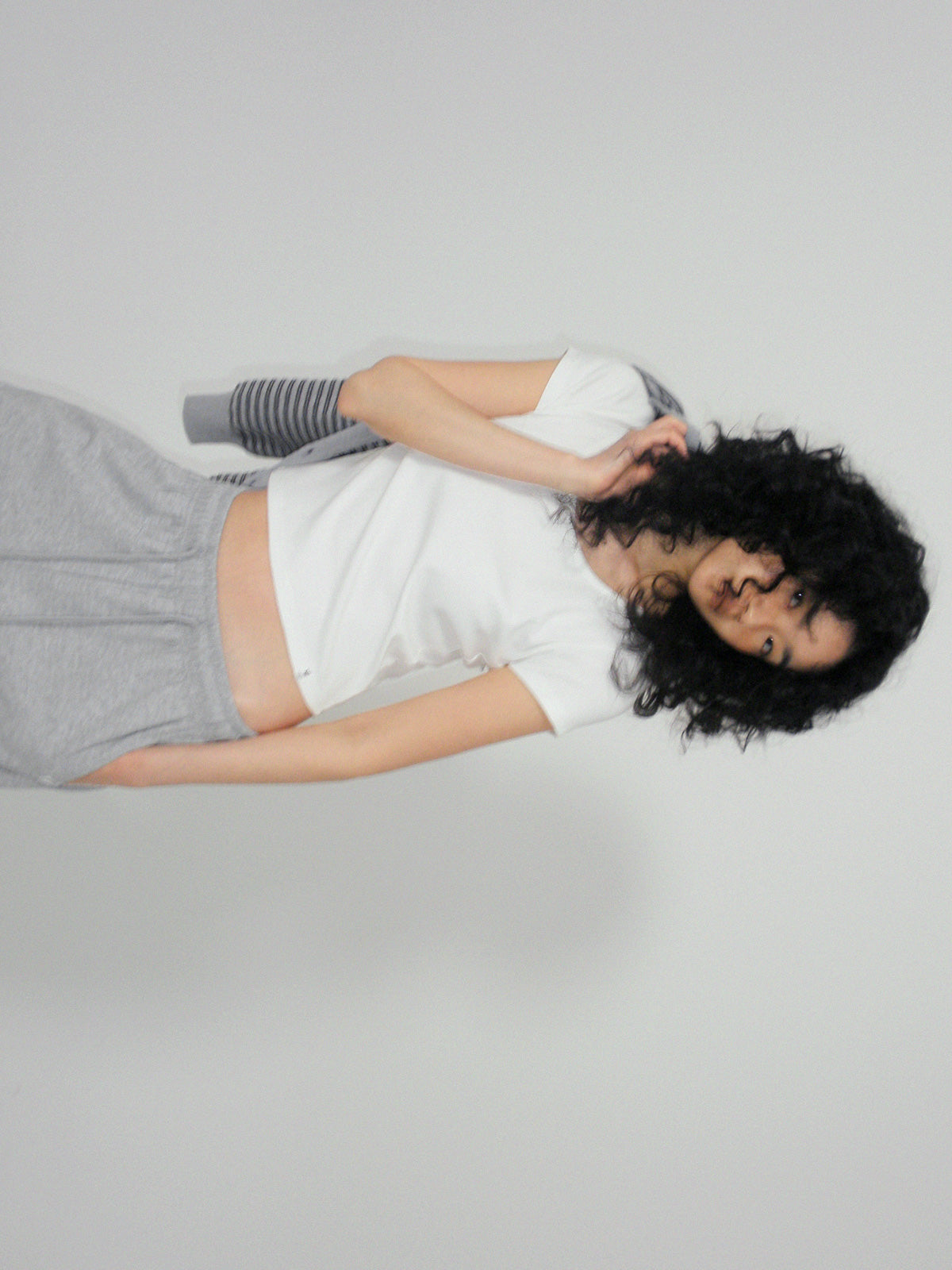 [TWEE:B] Elit Basic U-Neck Crop Tee