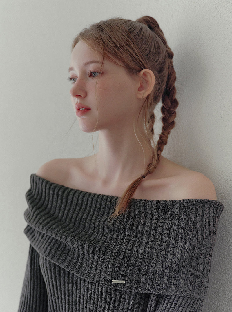 Kaen vintage distressed off-shoulder long sleeve knit | View 4