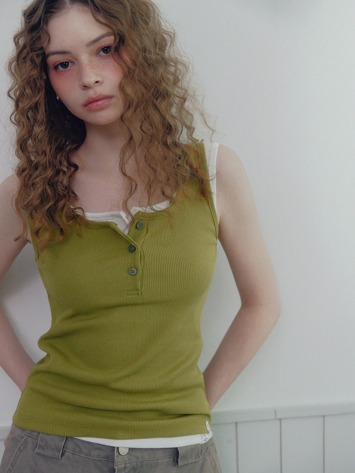 Perkin Ribbed Button Sleeveless Top