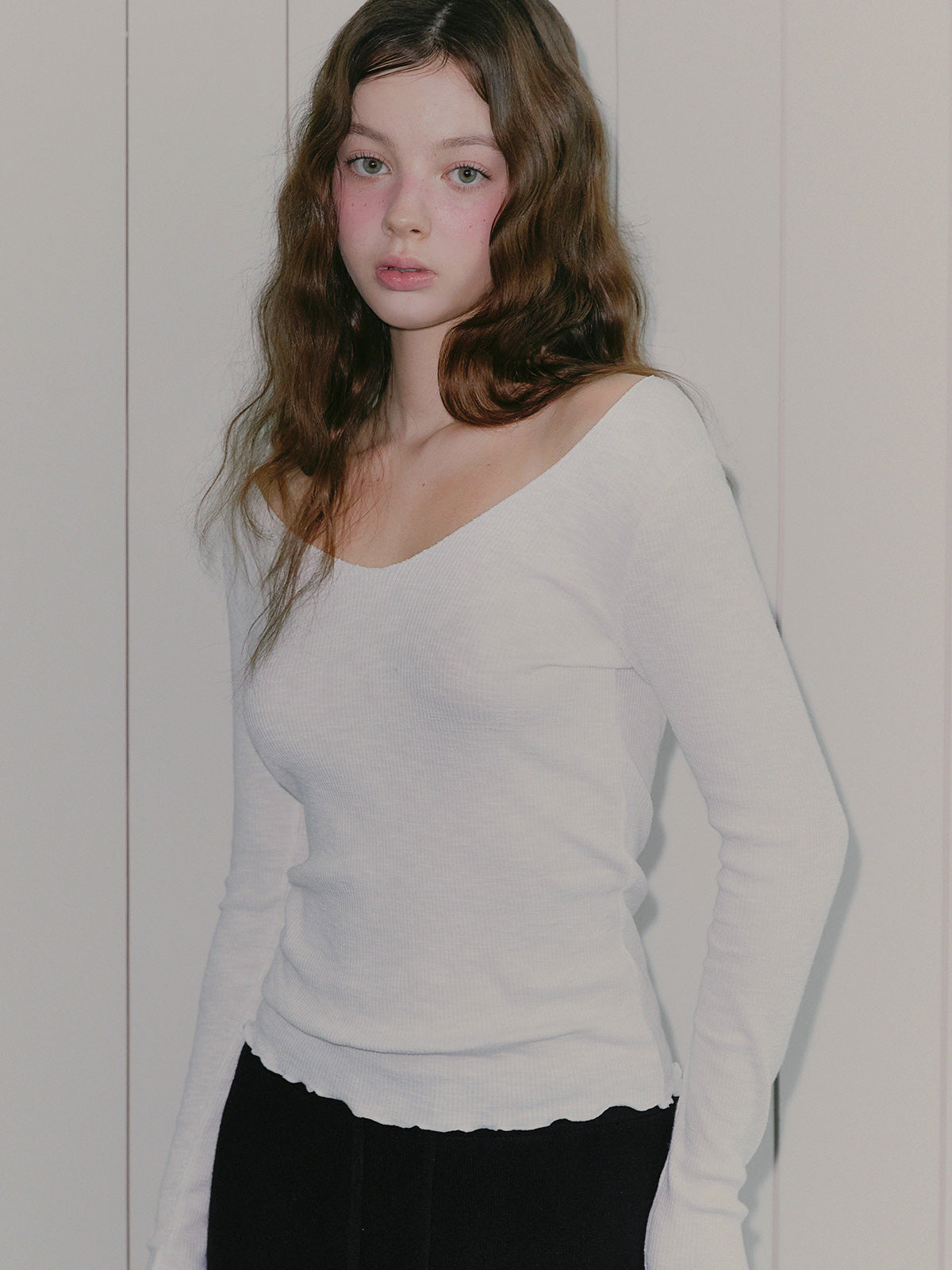 Corp Wave V-Neck Tee