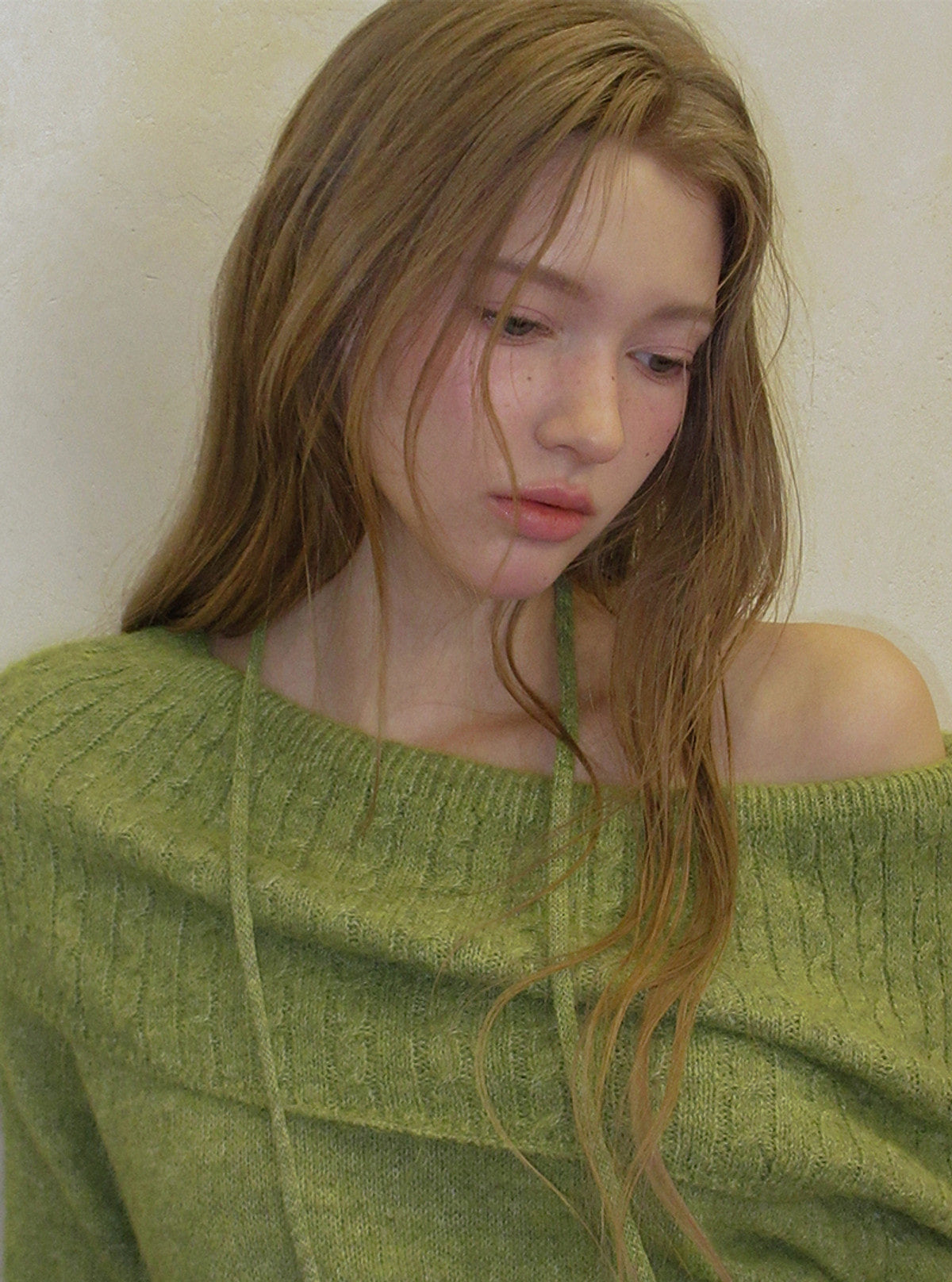 TWEE Ritun patterned off-shoulder long sleeve knit (strap set) | Product styling view 6