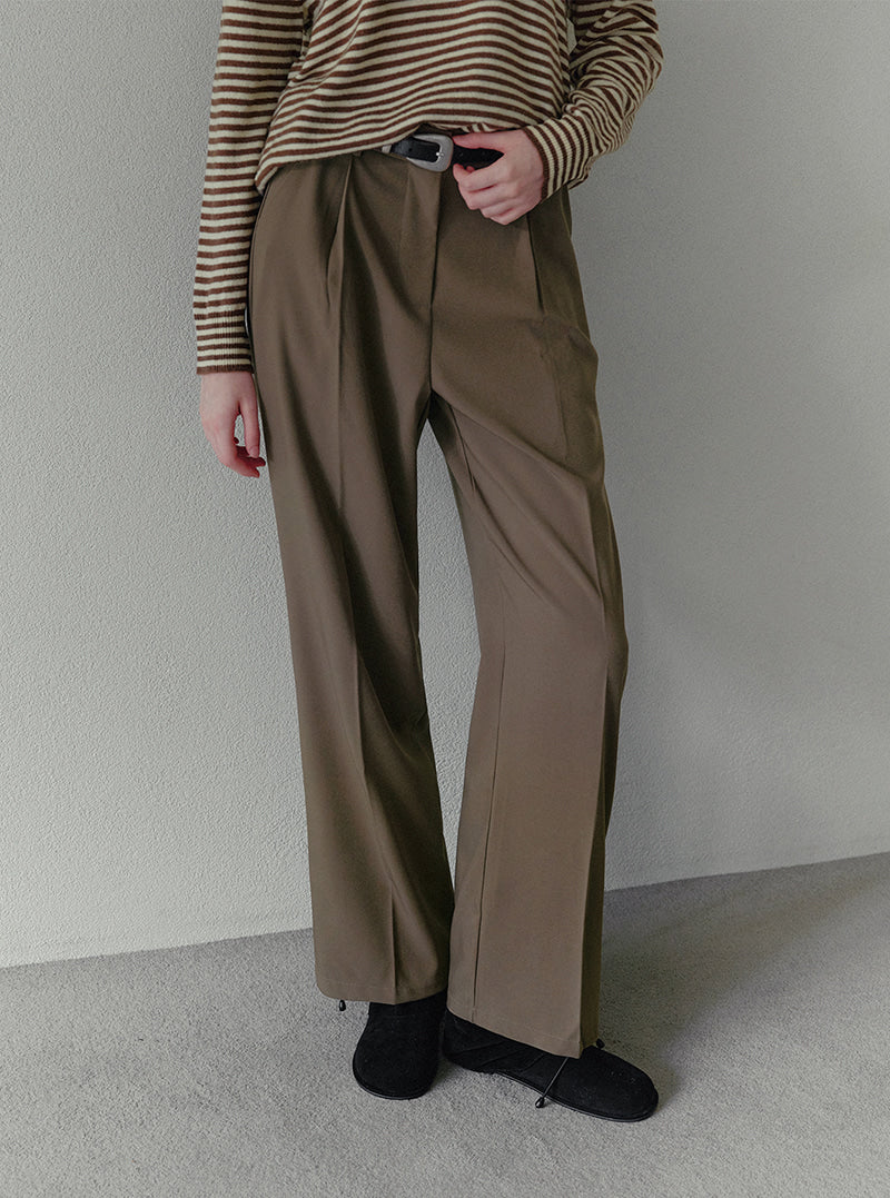 Yoon pintuck wide slacks | View 5