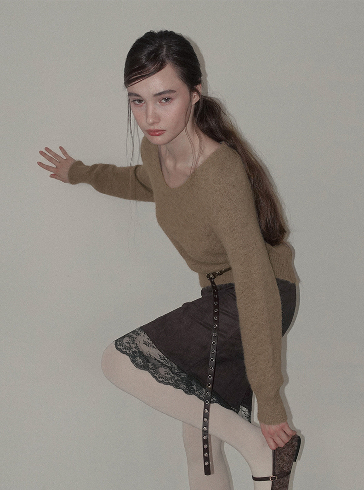 Kiyu brushed V-neck long sleeve knit | View 10