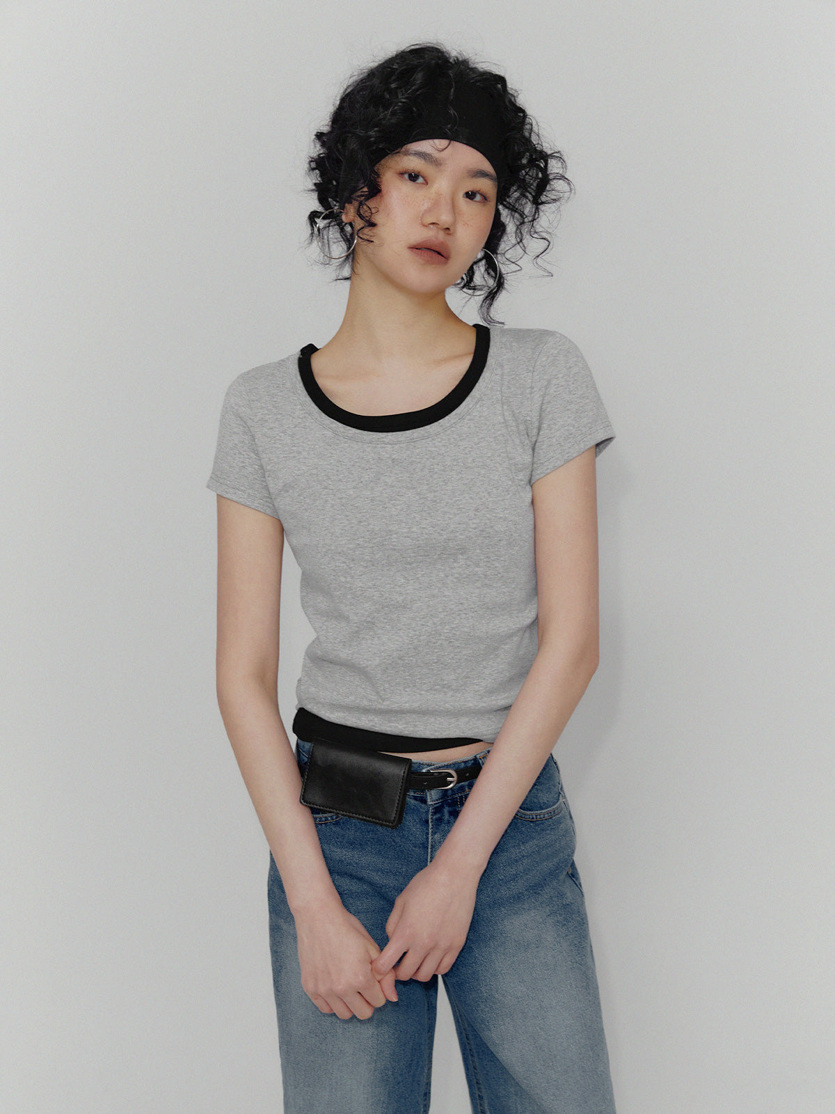 [TWEE:B] Elit Basic U-Neck Crop Tee