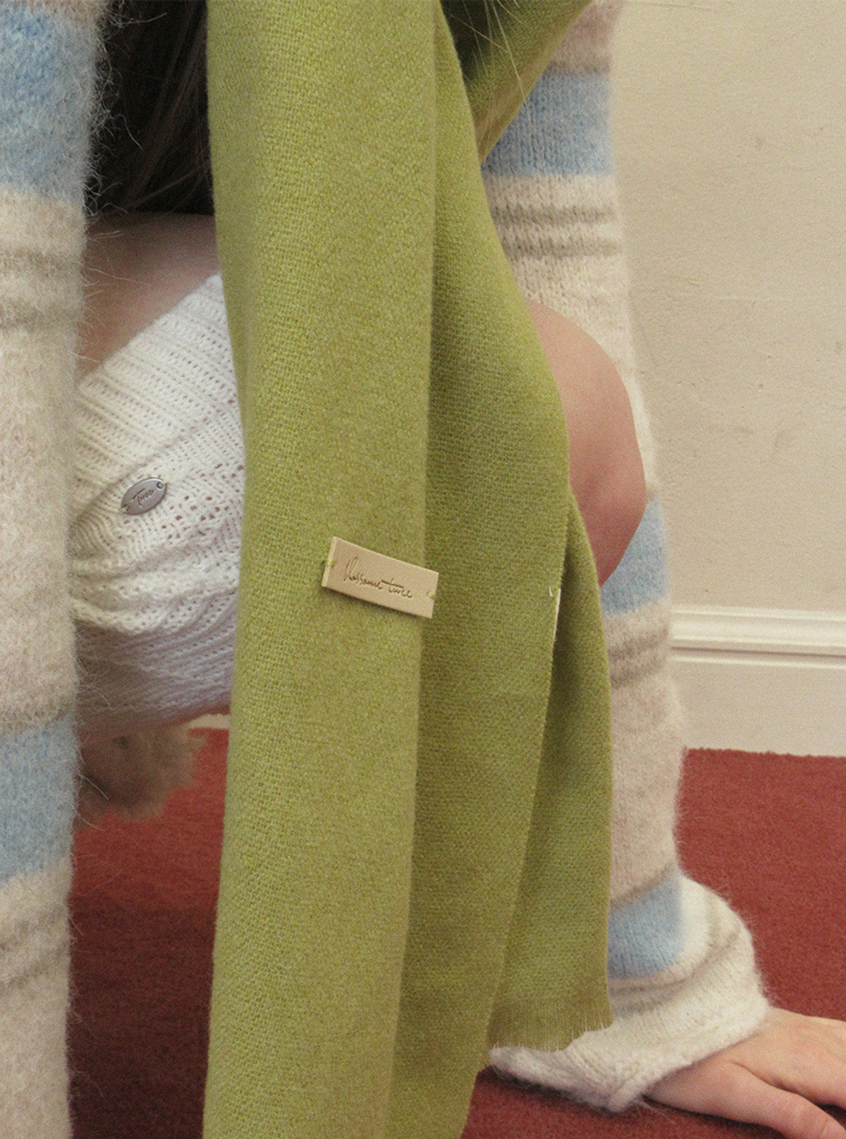 Kain basic color long muffler | View 5