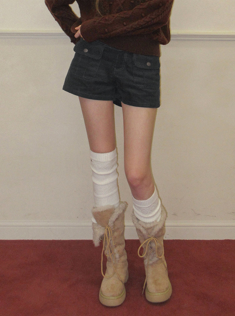 TWEE Nutt big pocket corduroy shorts | Product styling view 15