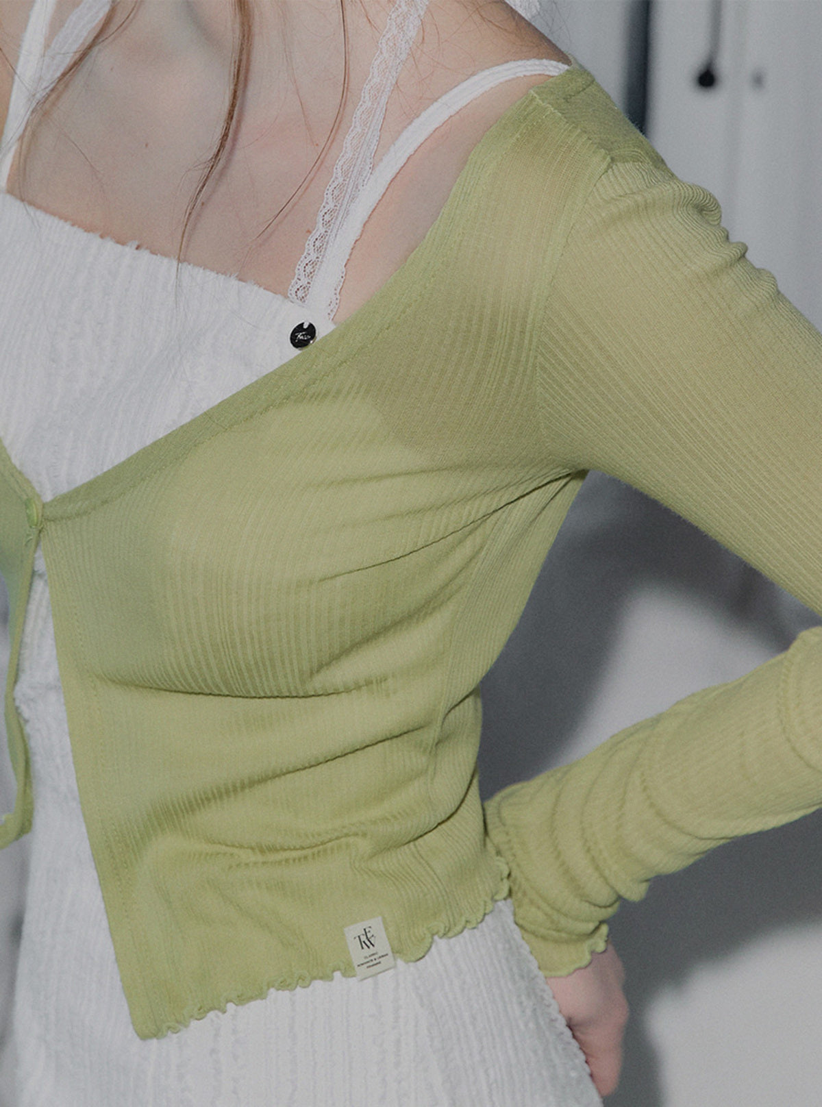 Bigen Wave Cropped Long-Sleeve Cardigan
