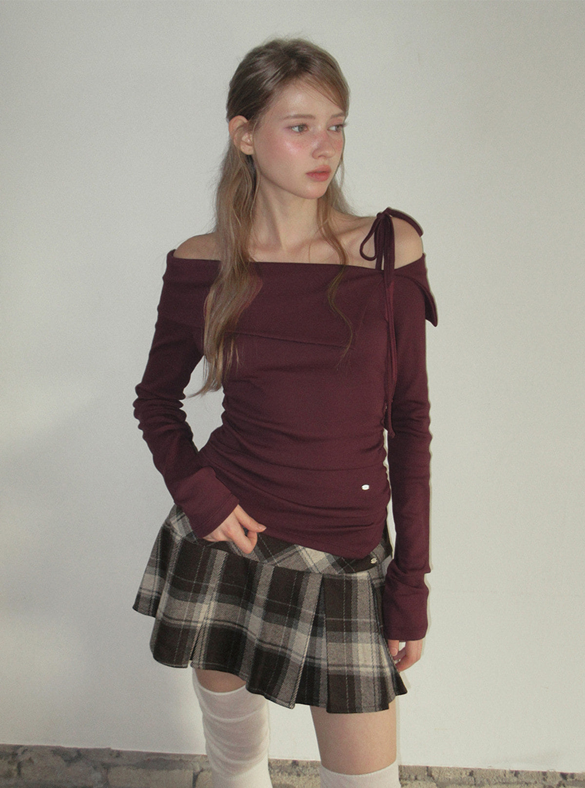 TWEE Rieon asymmetric shirring off-shoulder long sleeve T-shirt | Product styling view 3