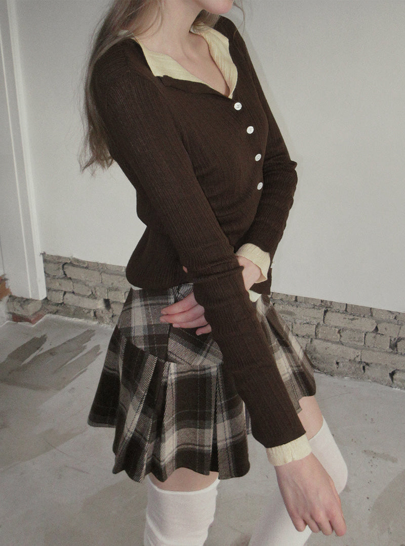 TWEE Rie basic ribbed knit long sleeve cardigan | Product styling view 3