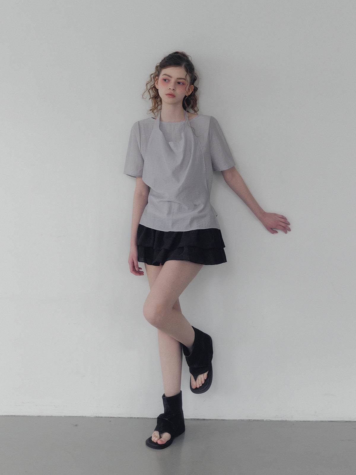 Blit tiered back banding mini skirt