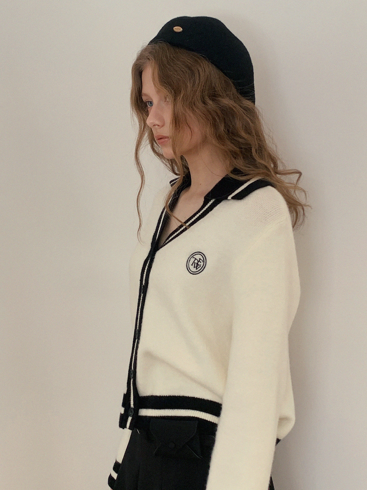 【TWEE】Cardigan à manches longues avec col contrastant Yurel