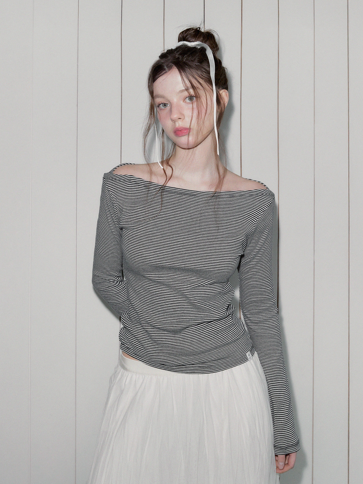 Musen Stripe Off-Shoulder Long Sleeve Tee