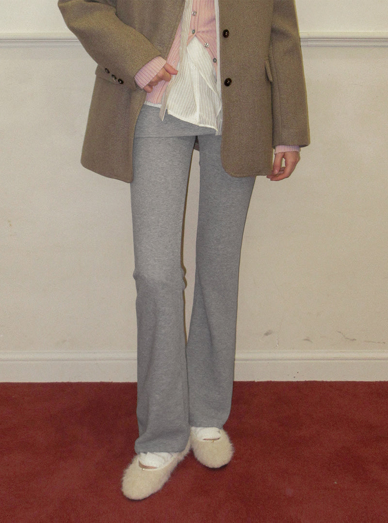 TWEE Puen folding ribbed long pants | Product styling view 10