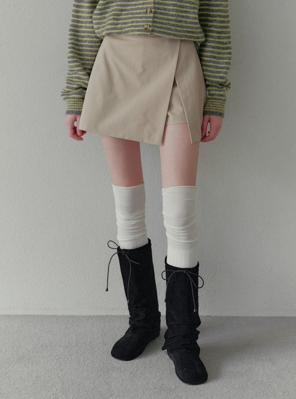 Aren side slit mini skirt | Main