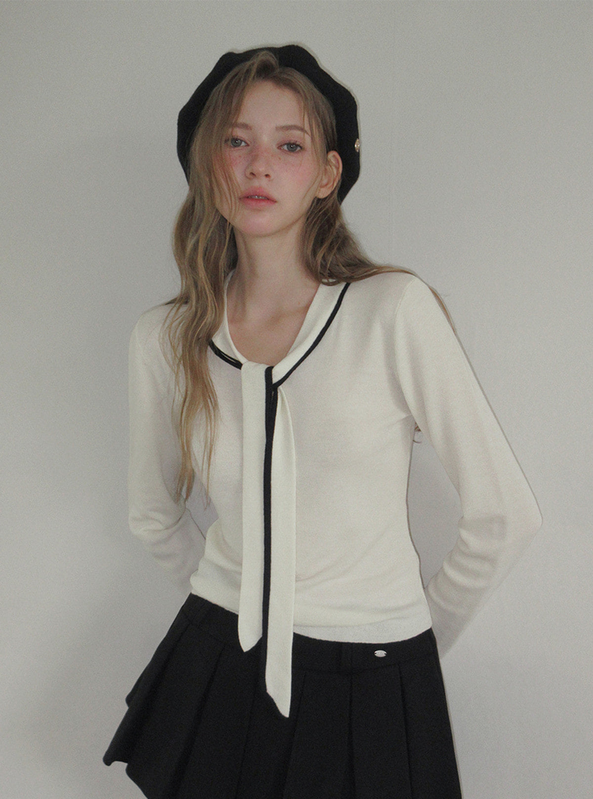 TWEE Poril contrast tie long sleeve knit | Product styling view 3