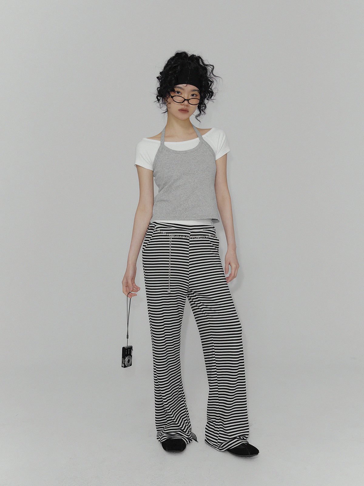[TWEE:B] Moru Basic Halter-Neck Crop Sleeveless