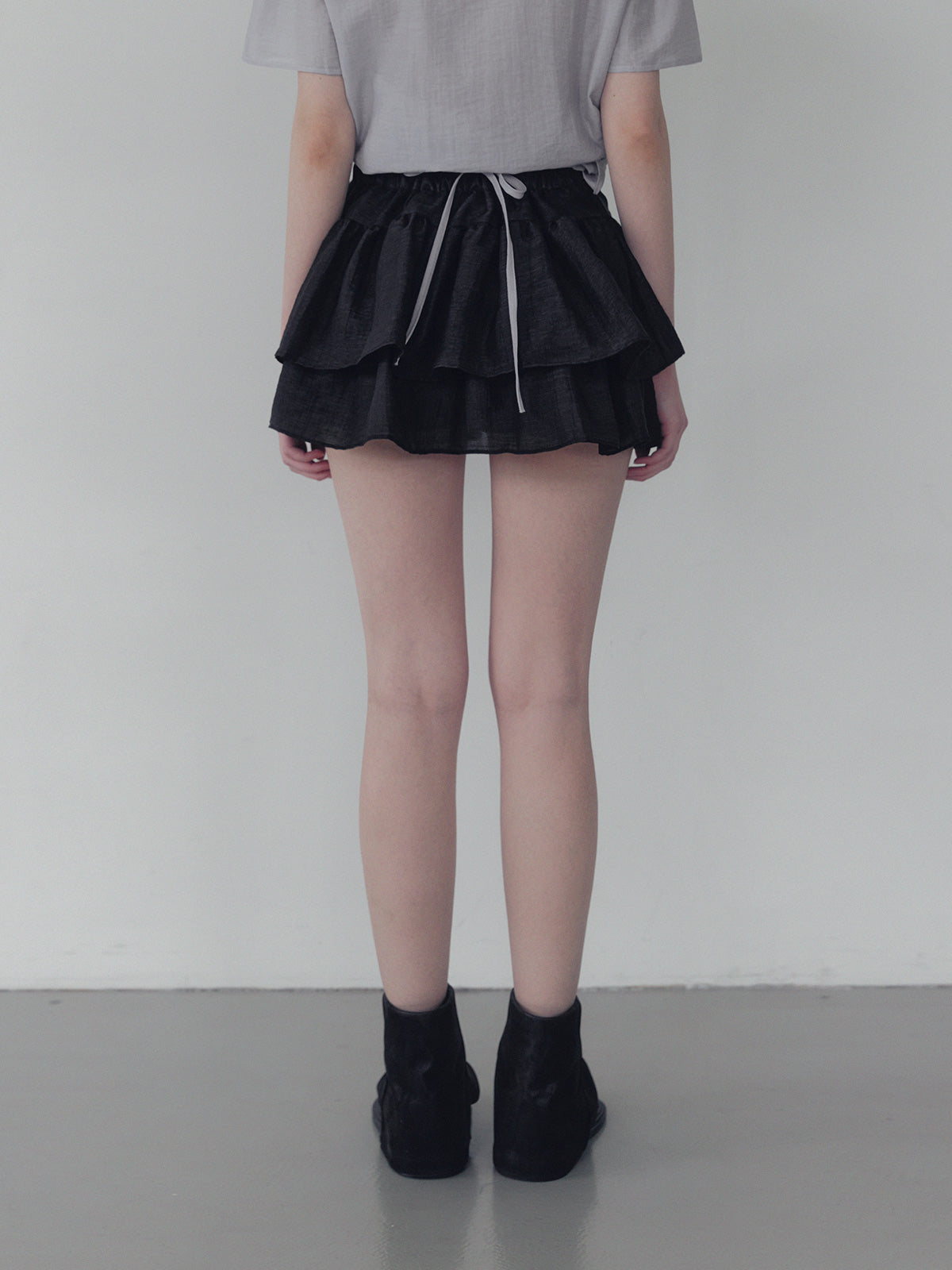 Blit tiered back banding mini skirt