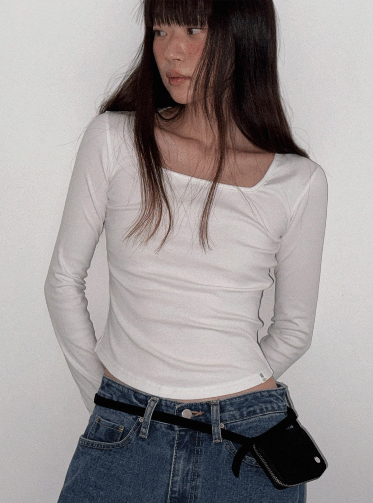 [TWEE:B] Steel Basic Square-Neck Long-Sleeve T-Shirt